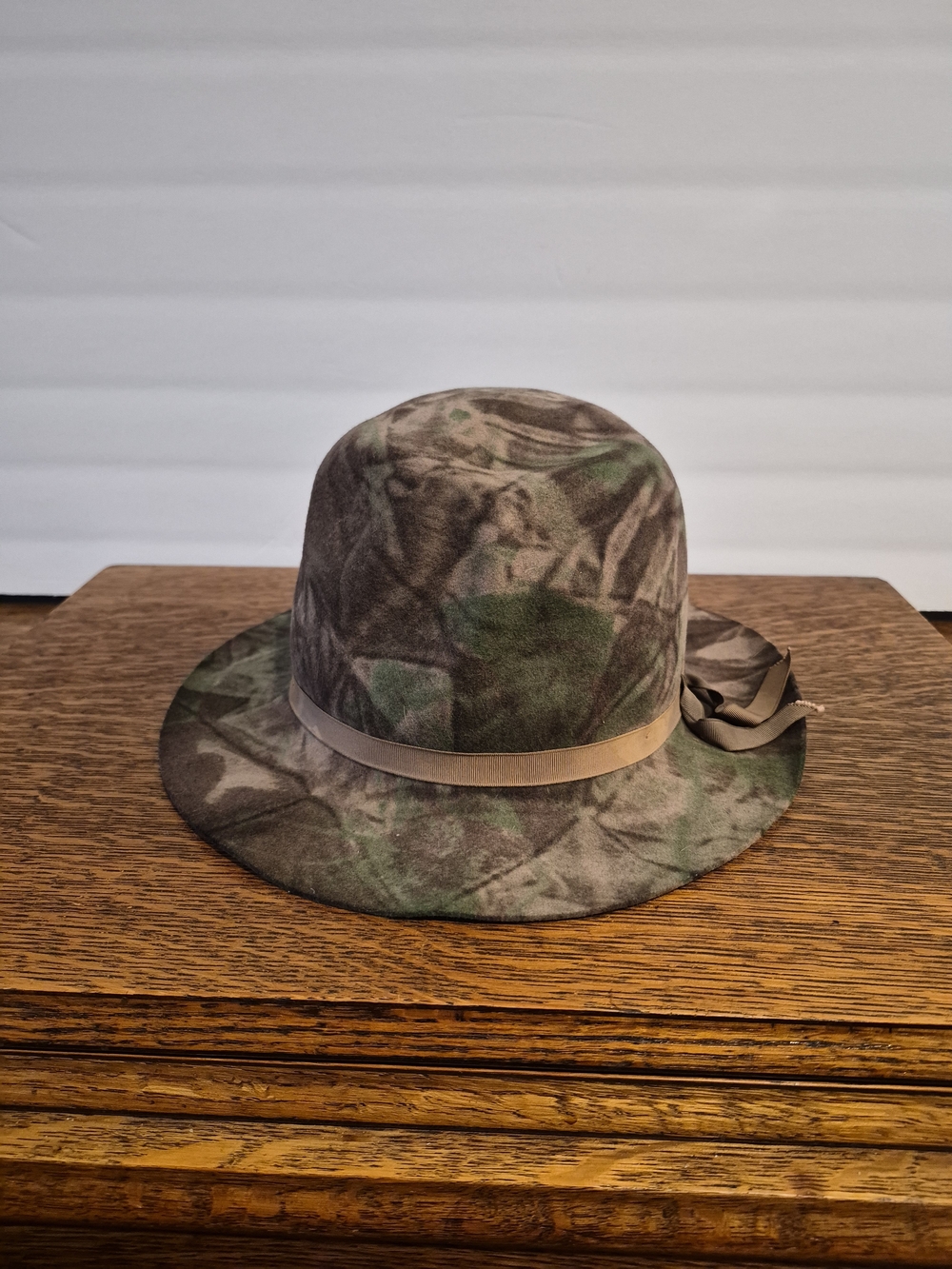 Vintage Cabela's "The Bak-Pakker" Crusher Hat.